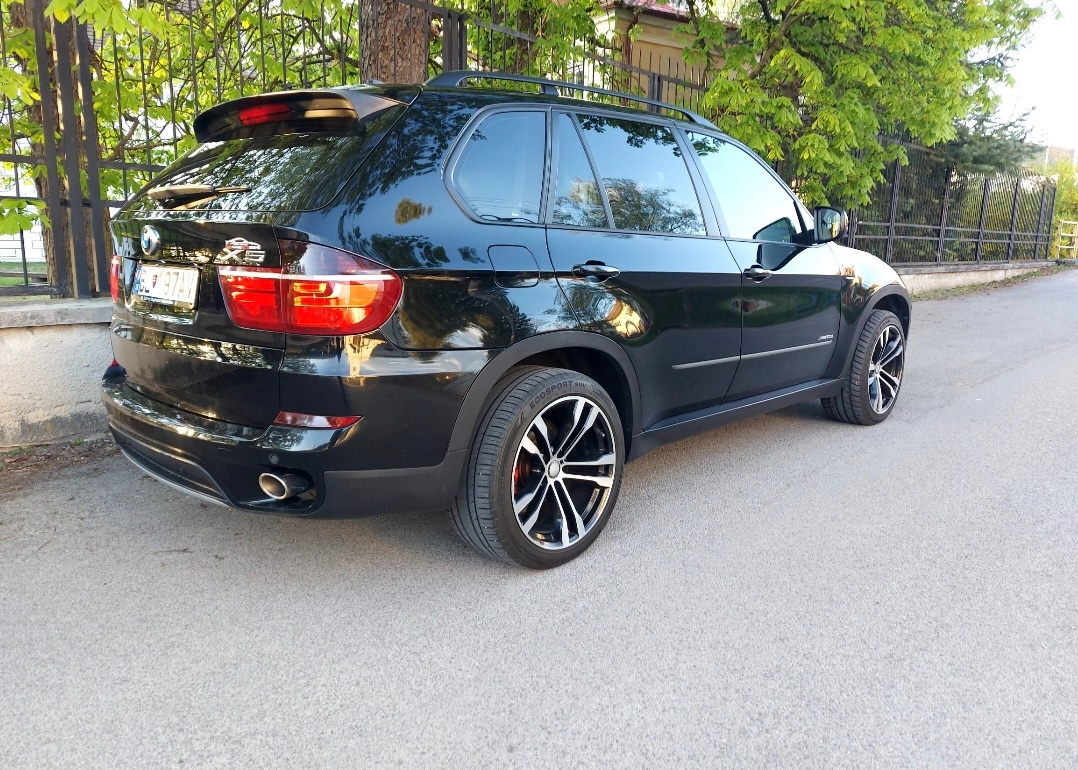 Predám BMW X5 e70 3.0d X-Drive 180kw Facelift - 2