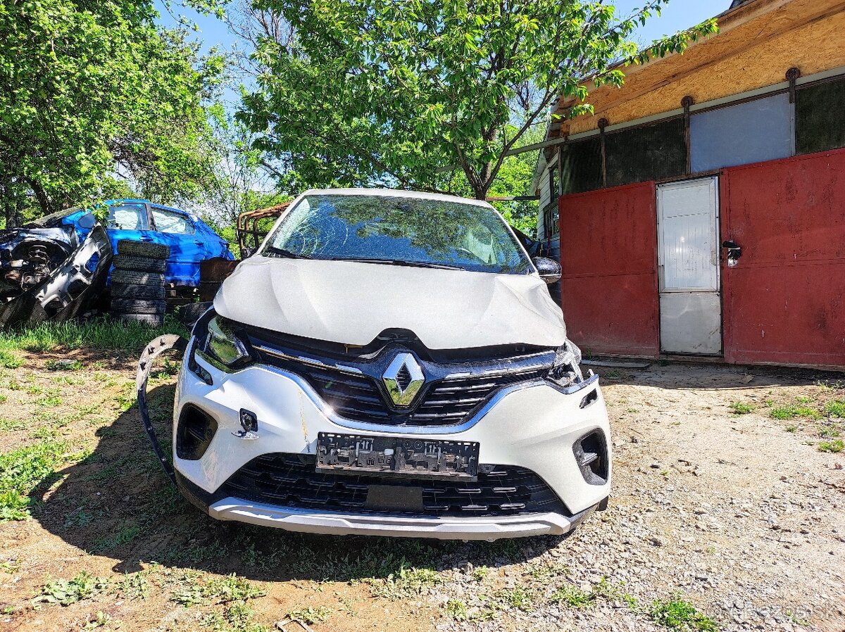 Renault Captur -havarovaný - 2