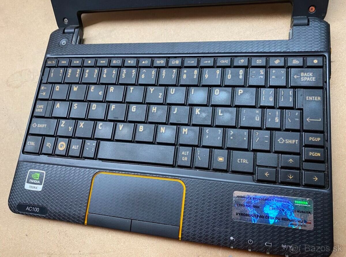 Predám nekompletný notebook TOSHIBA AC100. - 2