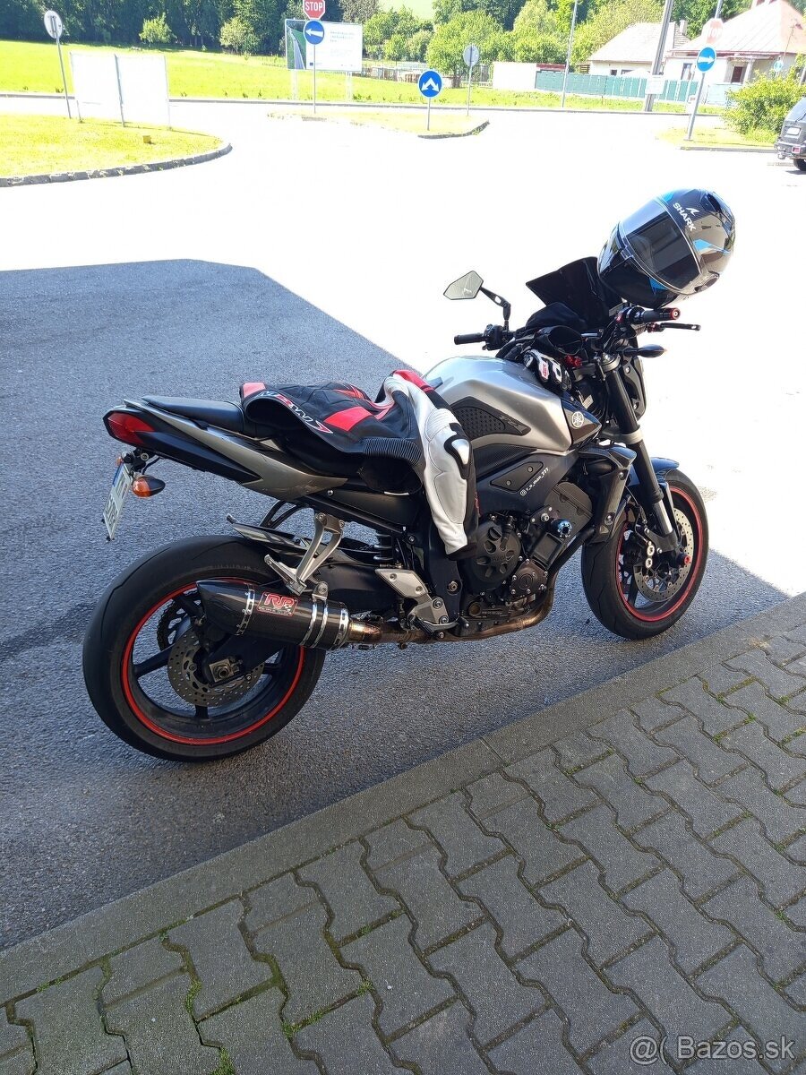 Yamaha fz1 - 2