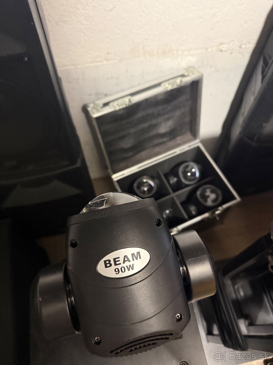 Predám 4× Beam 90W Moving Head + transportný case - 2