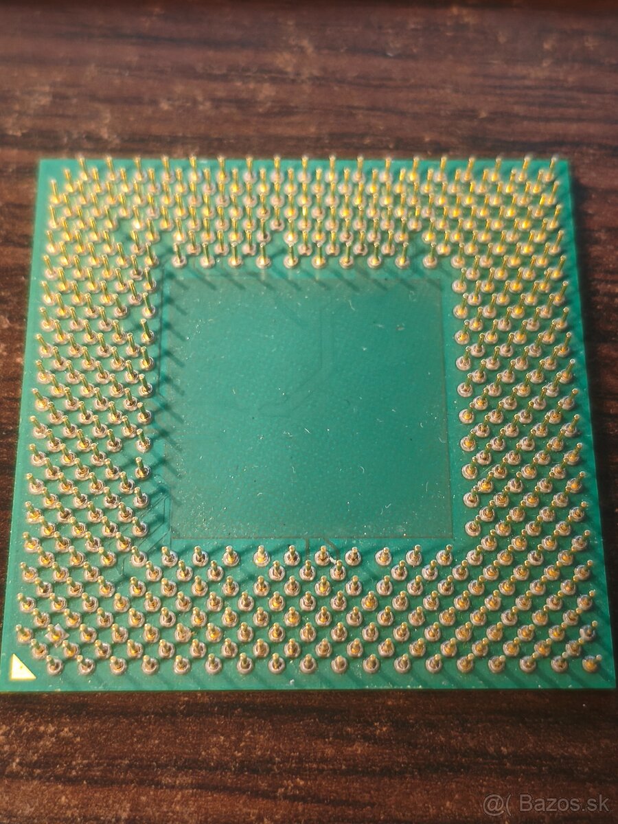 Athlon XP 2600+ AXDA2600DKV3D - 2