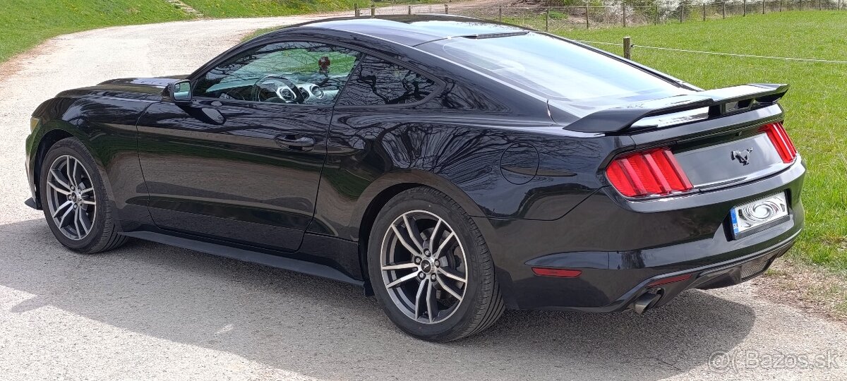 Ford Mustang 3.7 - 2
