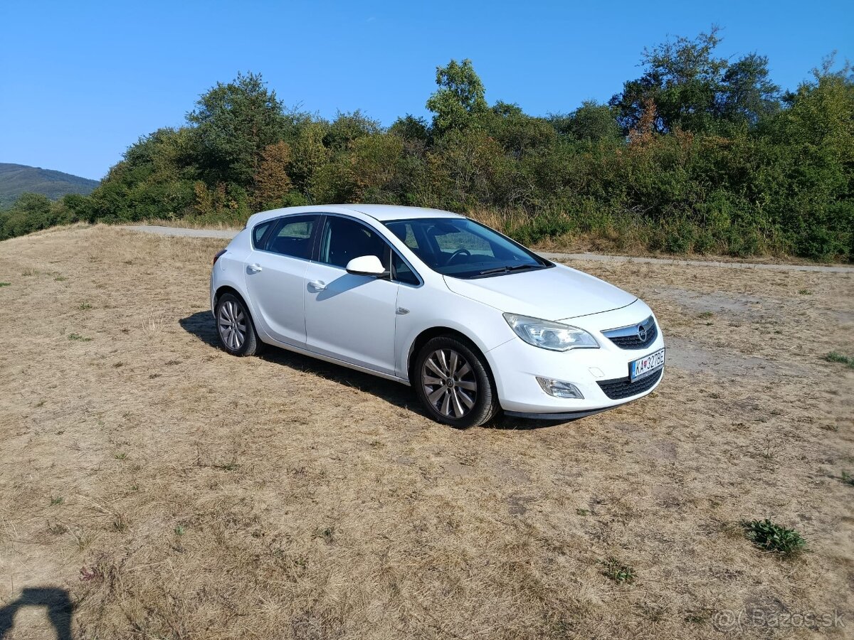 Opel Astra 1,7Cdti 2012 - 2
