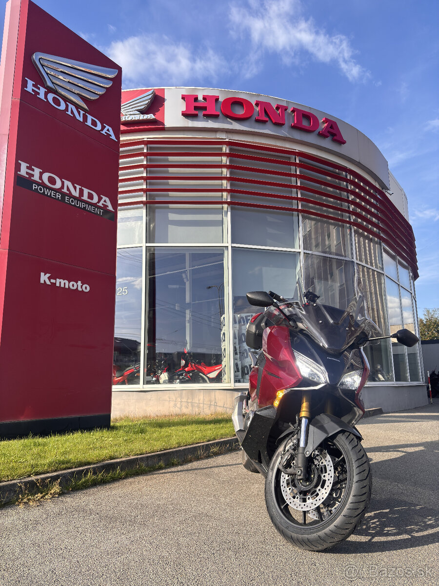 Honda Forza 750 DCT - 2