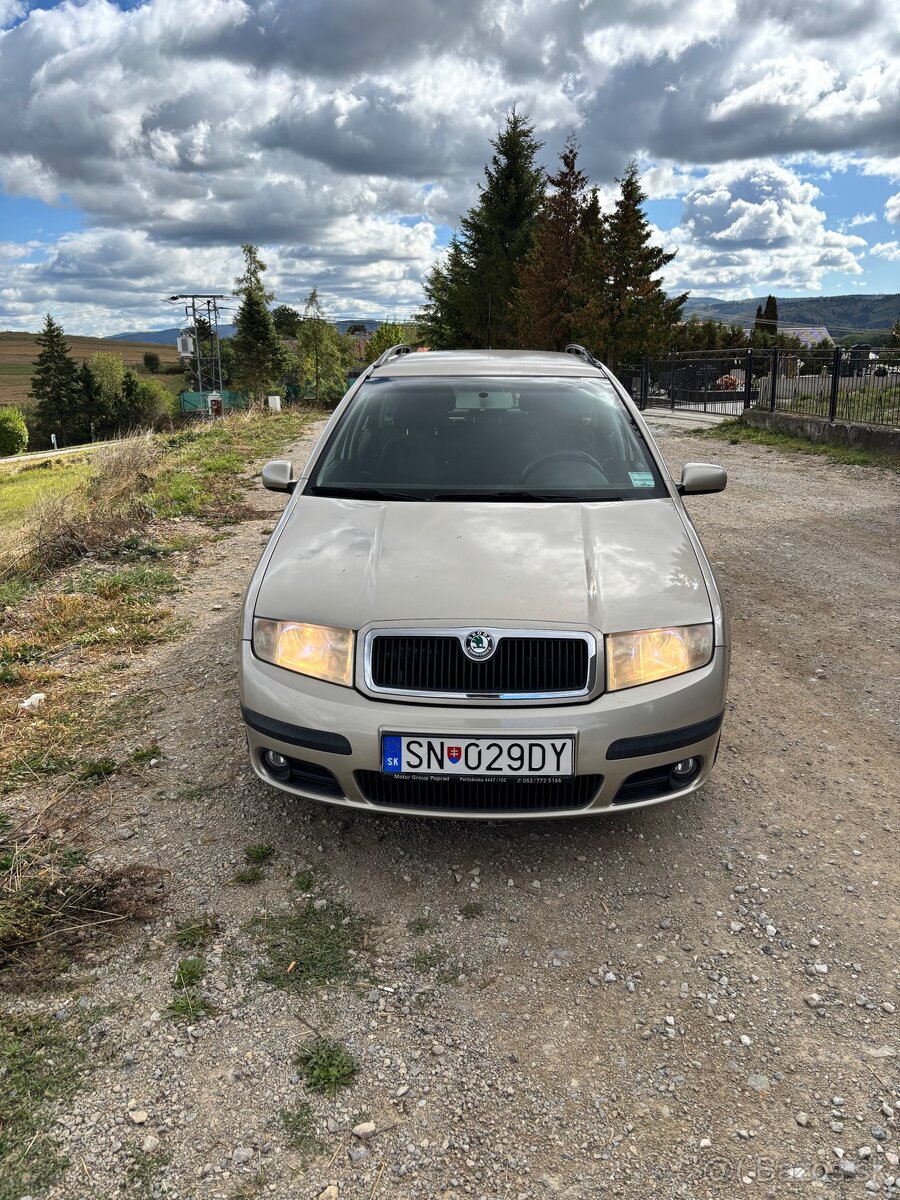 Skoda fabia 1.2 HTP - 2