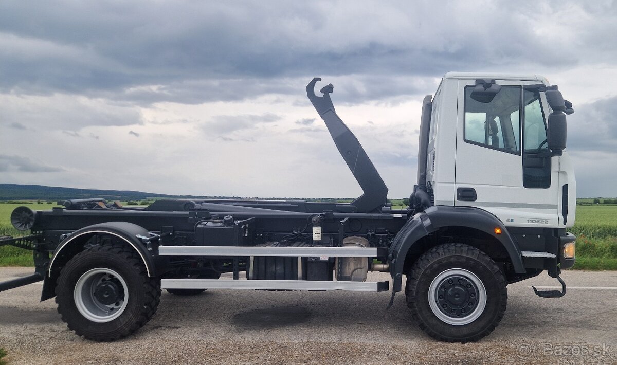 IVECO Eurocargo, E5 4x4 s nadstavbou hákový nosič kont. - 2