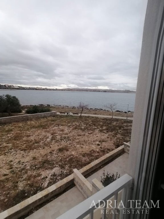 CHORVATSKO, 🌊 APARTMÁN S VÝHĽADOM NA MORE – LEN 10 m OD PLÁ - 2