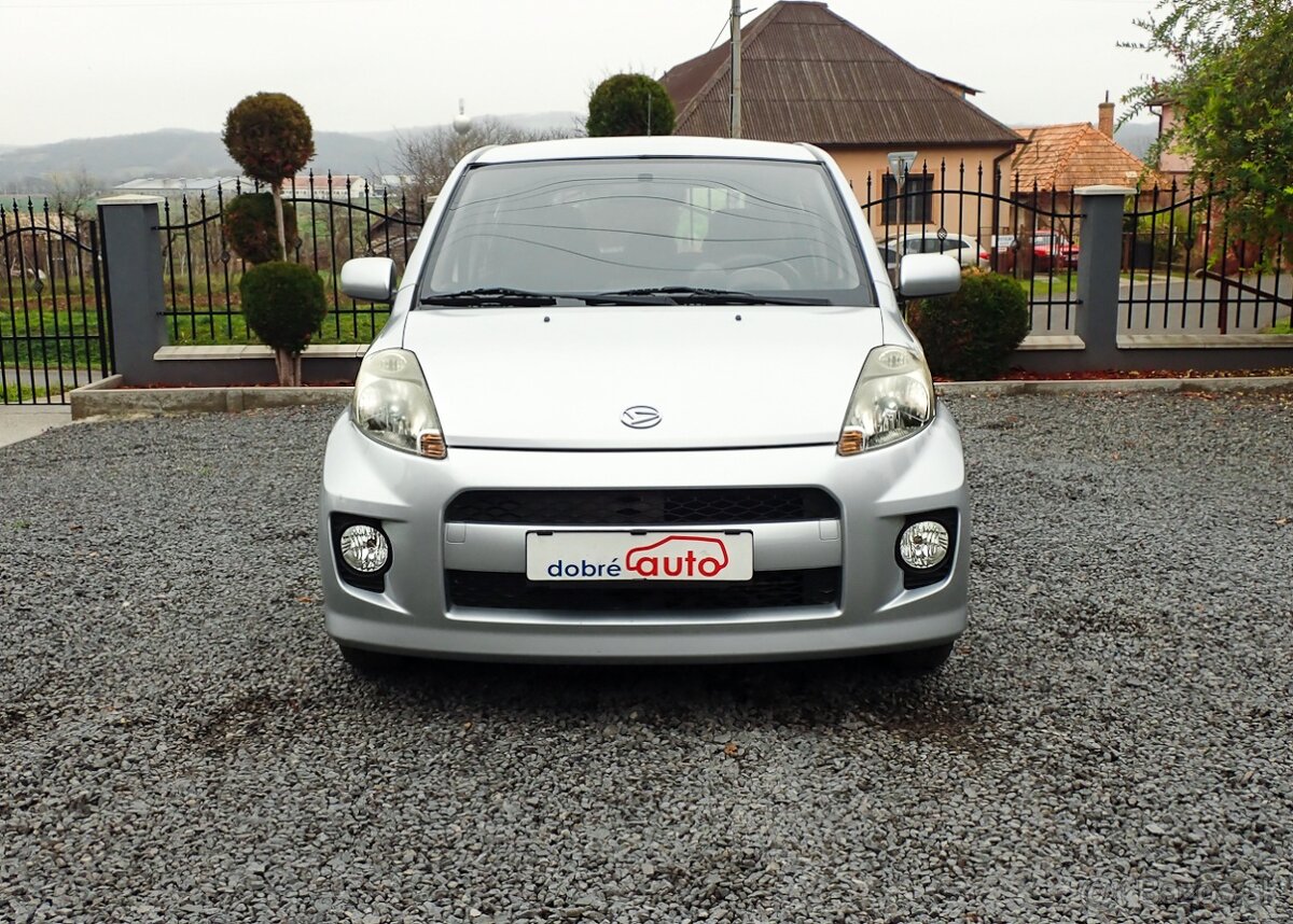 DAIHATSU SIRION 4x4 - 1.3benzin-67 tis km -KLIMA, 5 dverove - 2
