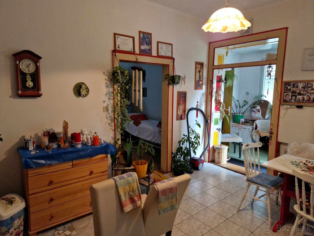 Na predaj rodinný dom v obci Tužina okres Prievidza - 2