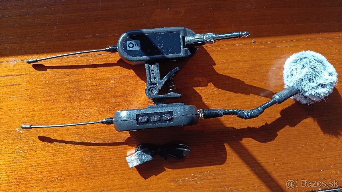 Bezdrôtový mikrofon M03 - 2