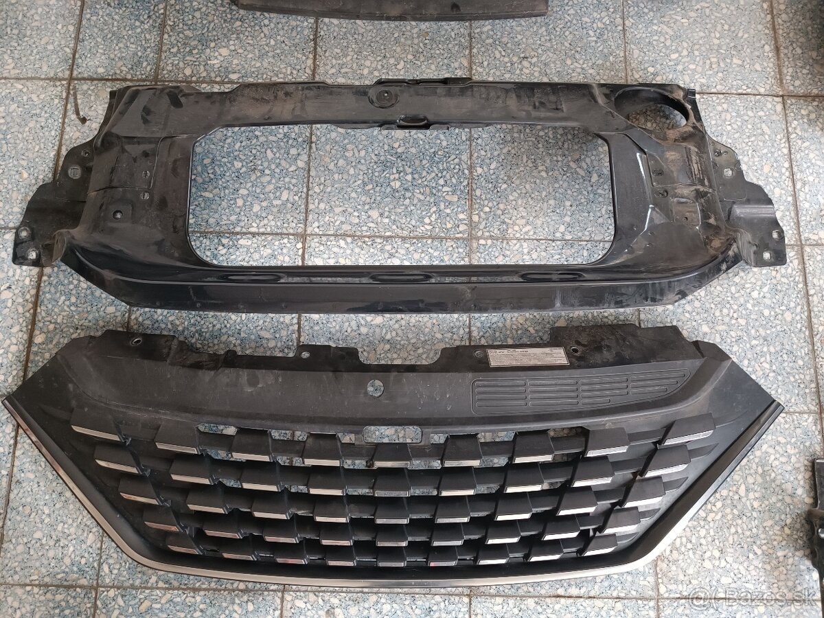 Iveco Daily 2018 - Nazanik, maska , drziaky , Kapota - 2