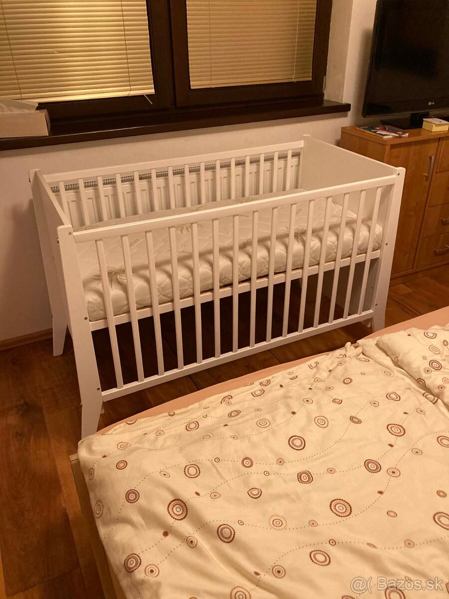 Biela detská postielka 120x60 cm s matracom - 2