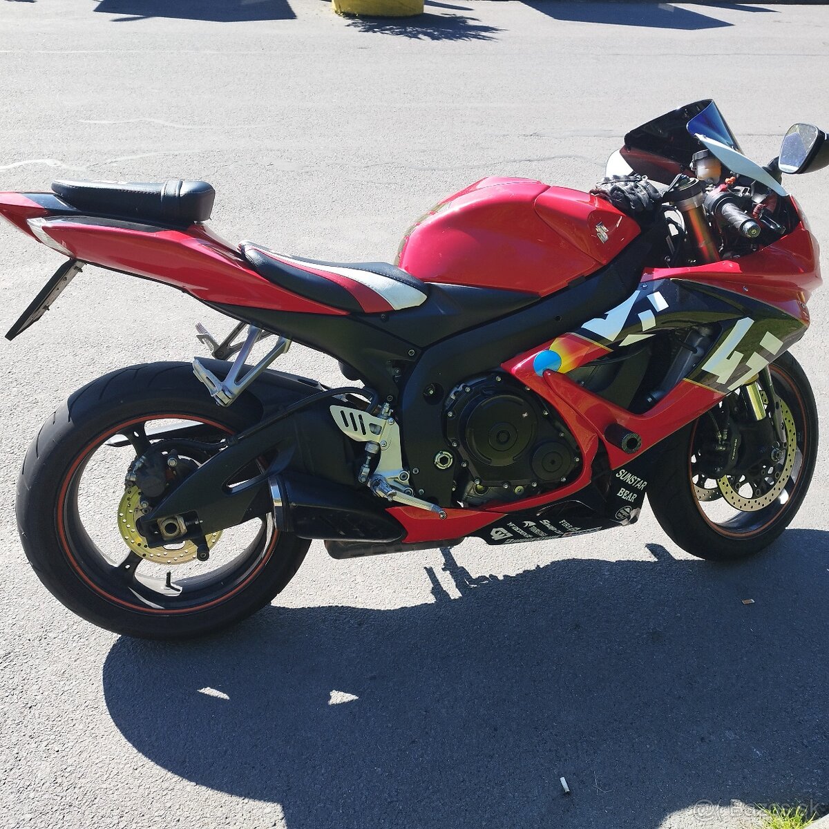 SUZUKI GSXR600 k7 - 2