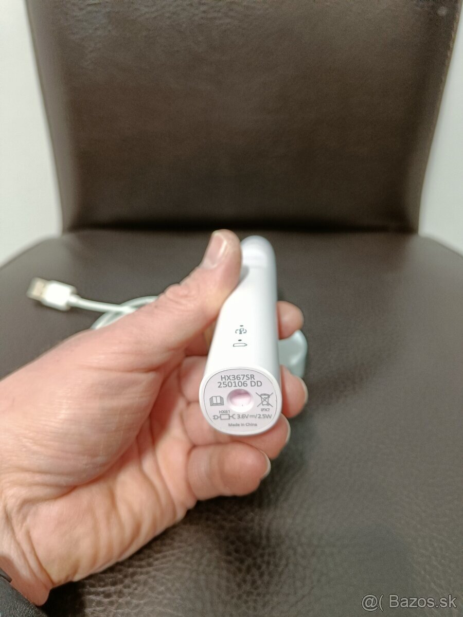 Philips Sonicare 3100 HX3671/11 fialová - 2