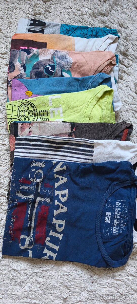 Balík oblečenia + tričká grátis - 2