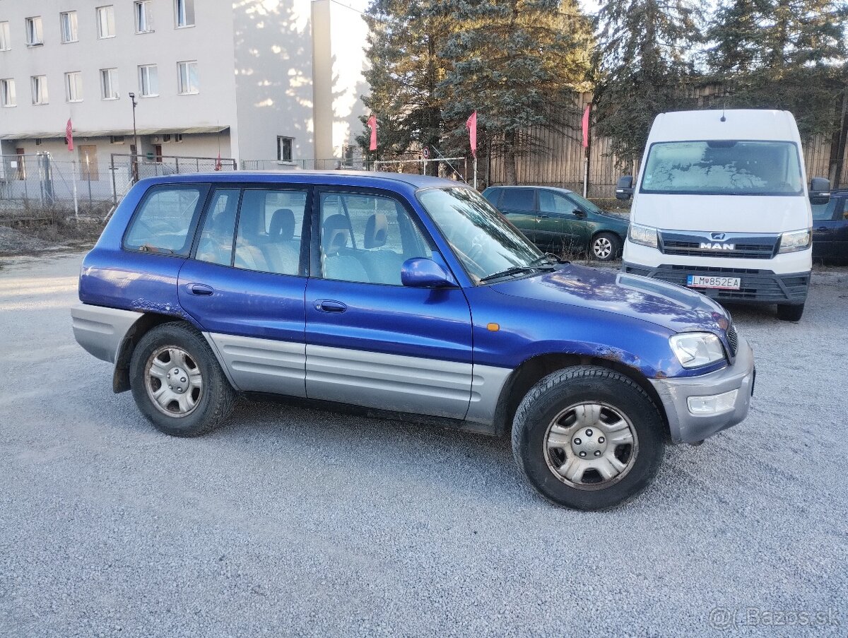 Toyota RAV4 2.0i 5D 2AB ABS A/C A/T - 2