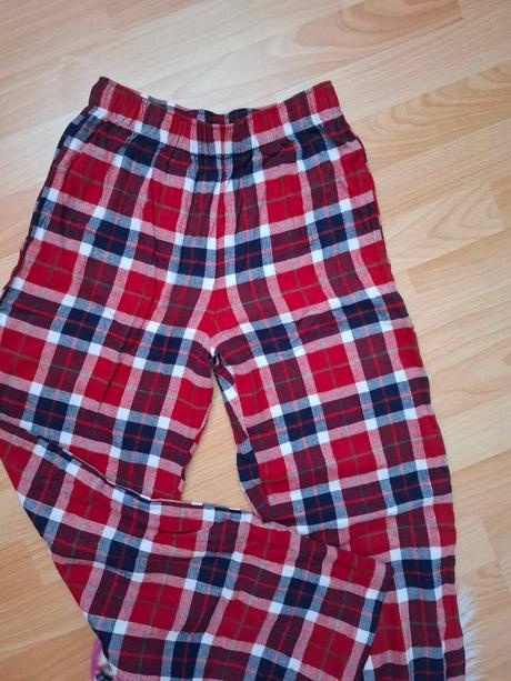 Kárované pyžamo F&f - 2