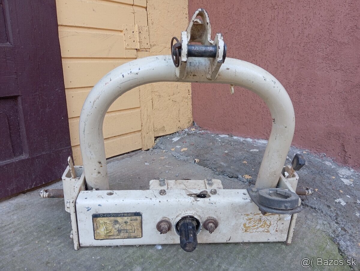 Rýchloupínak na malotraktor - 2