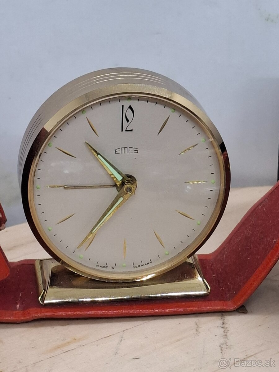 Predám funkčné cestovné hodiny EMES - 2