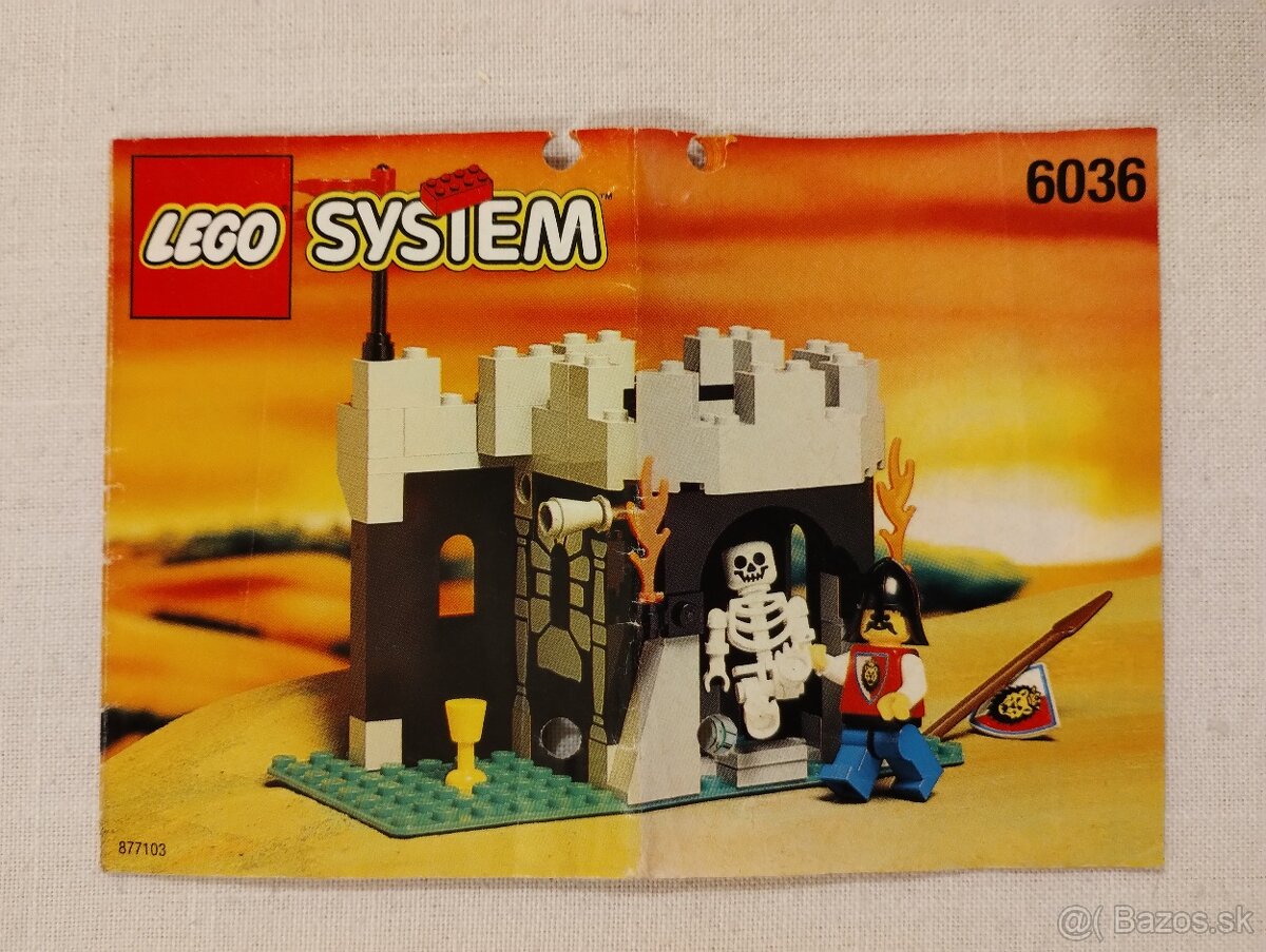LEGO Castle 6036 Skeleton Surprise - 2