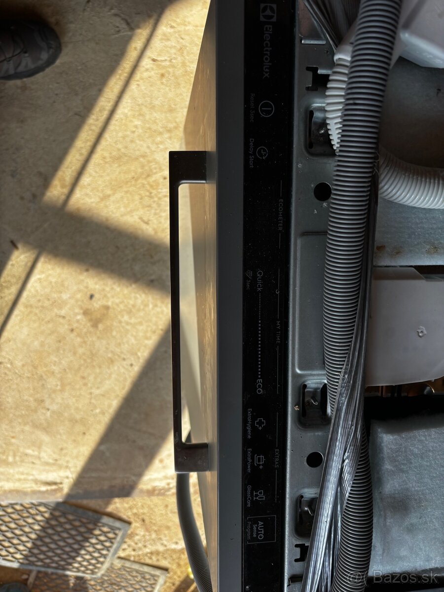 Umývačka riadu elektrolux. - 2