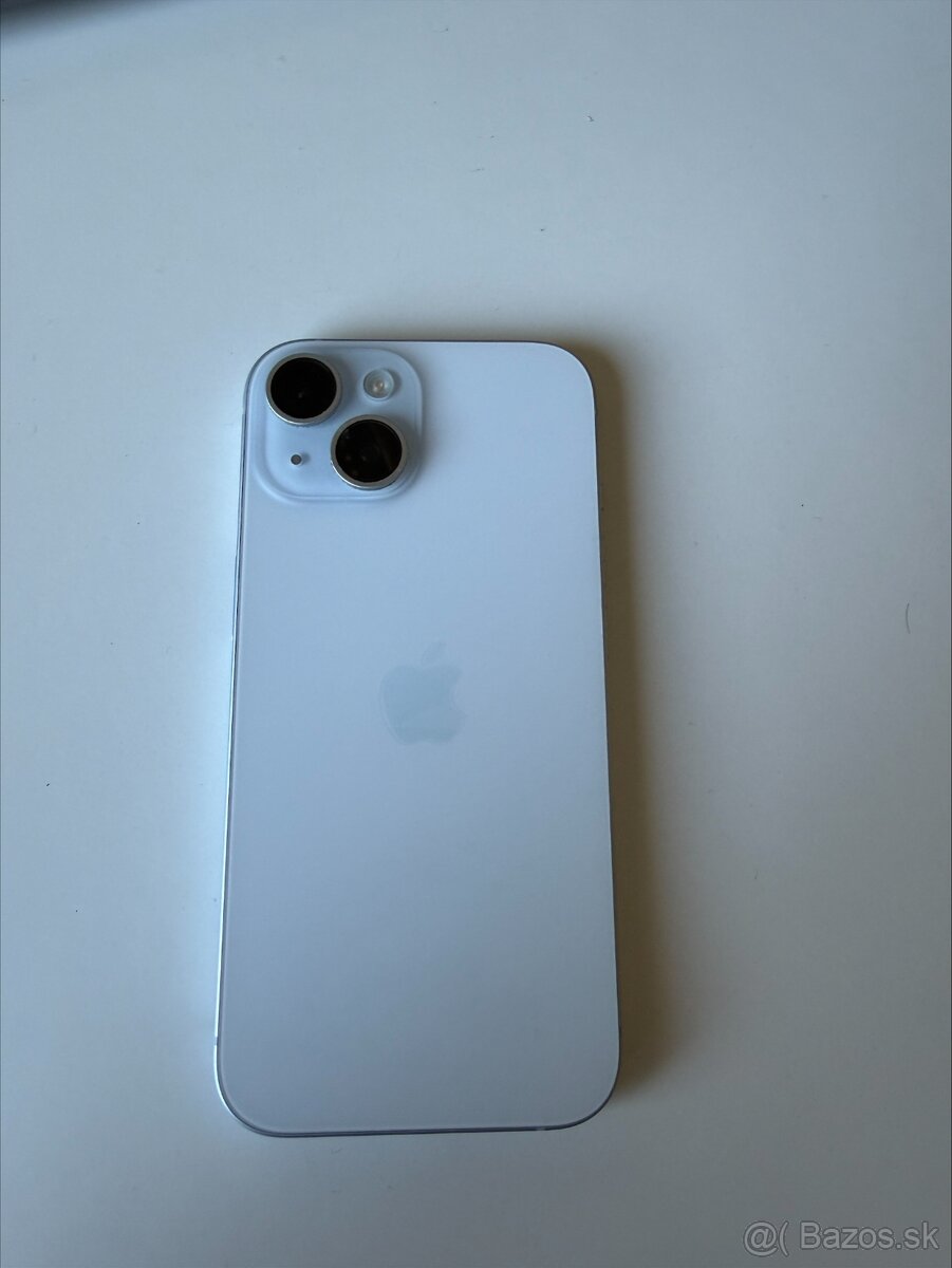 iPhone 15 blue - 2