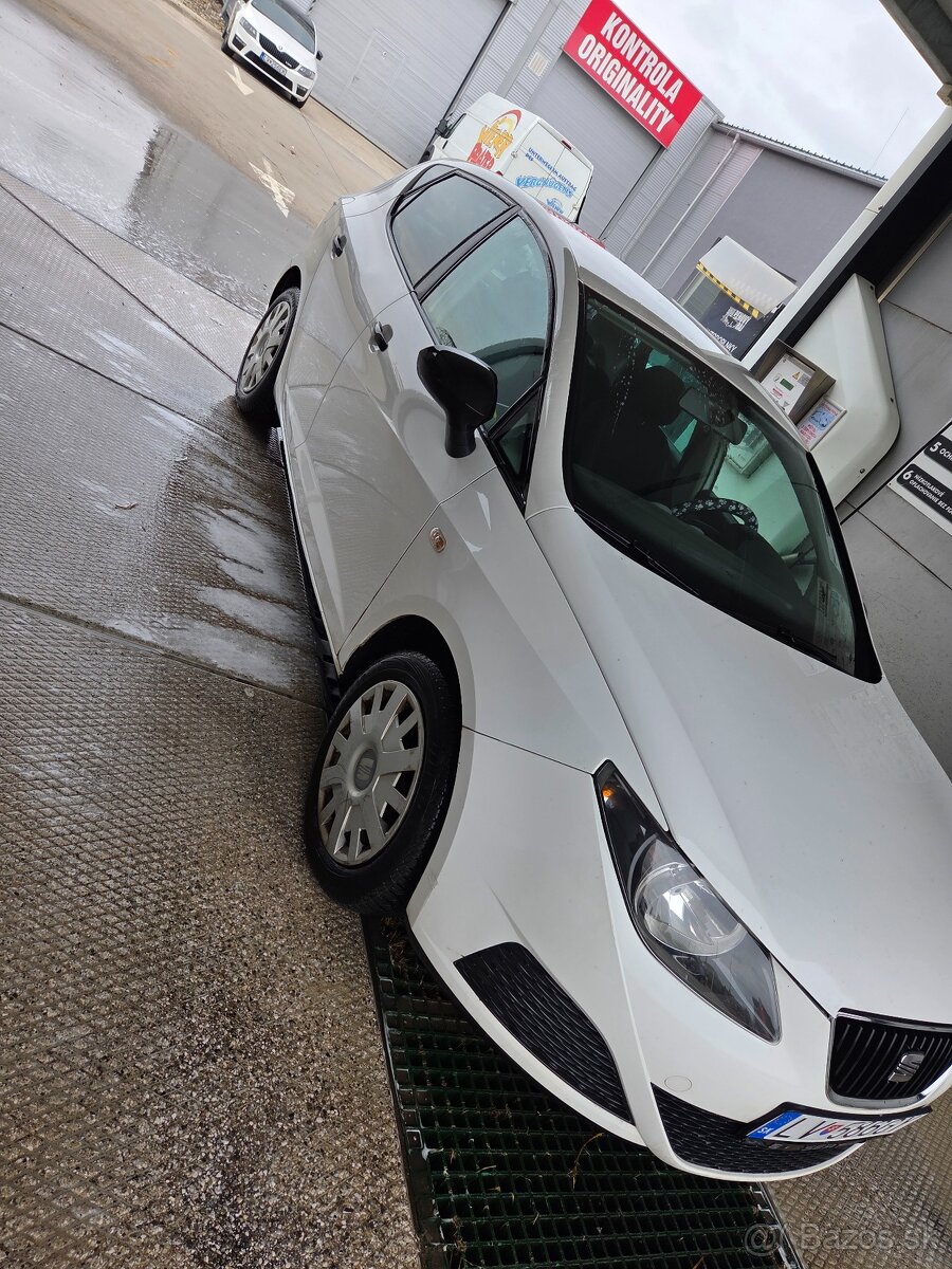 Seat ibiza 2009 1.2 benzin - 2