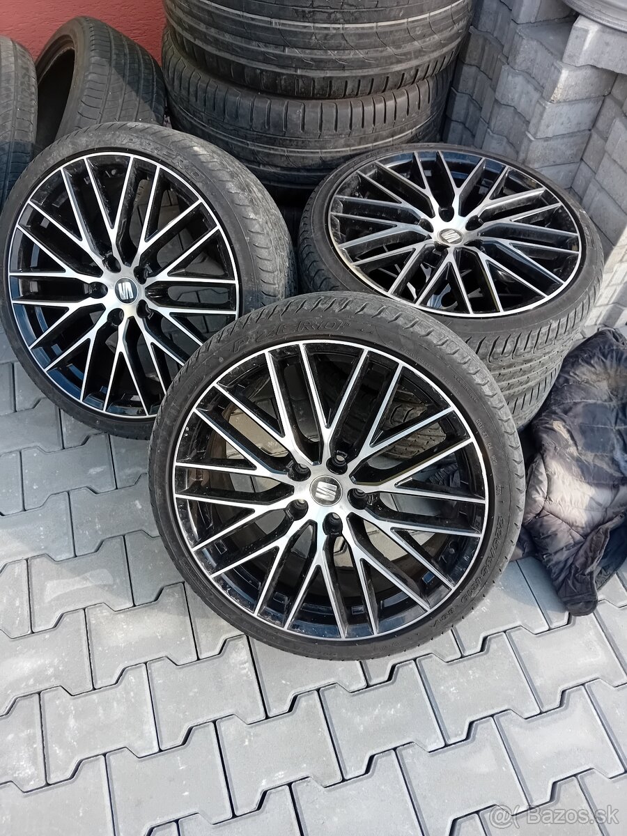 5x112 r19 Cupra Performance letne Pirelly - 2