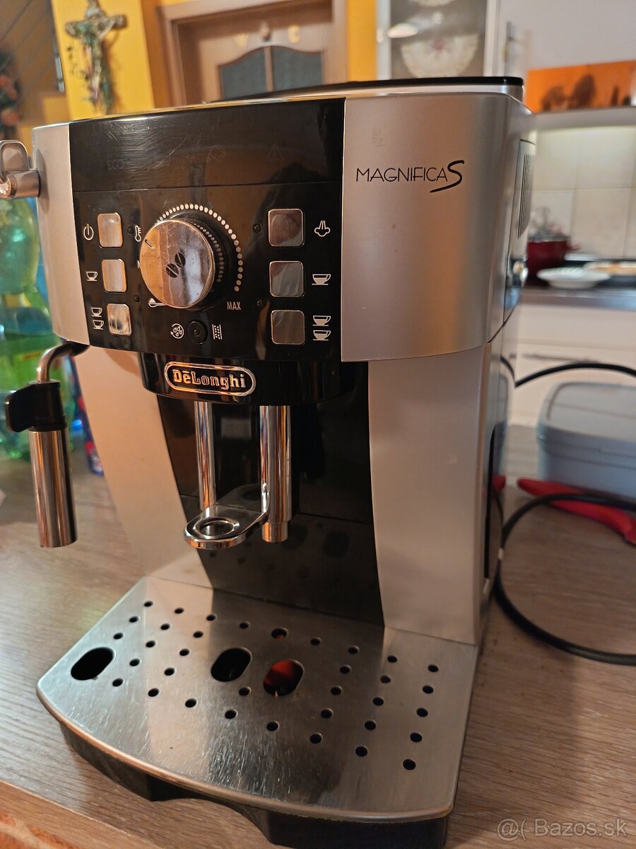 Delonghi Mangifica S - 2