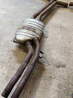 výfuk - 2