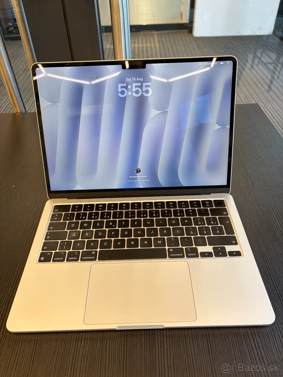 Macbook Air 13.6 M2 256GB 8GB - 2