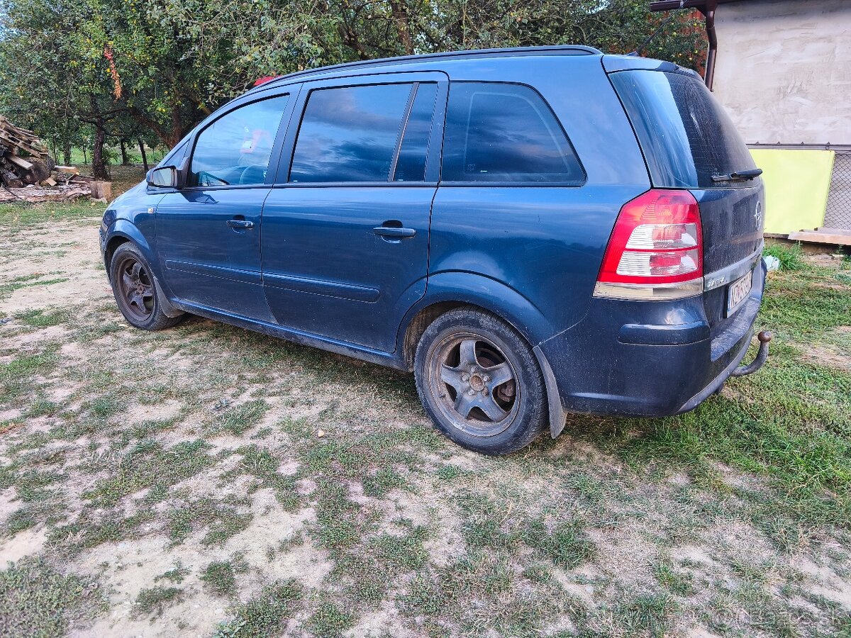 Opel zafira - 2