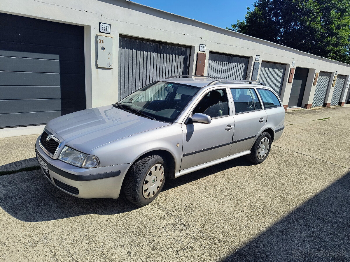 Predam Skoda Octavia Combi 1.6 benzin, 75 kw - 2