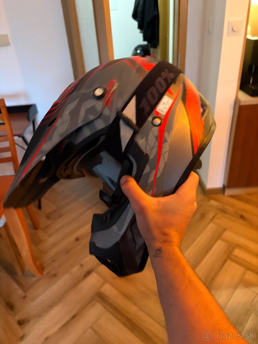 Prilba AFX FX-17 - 2