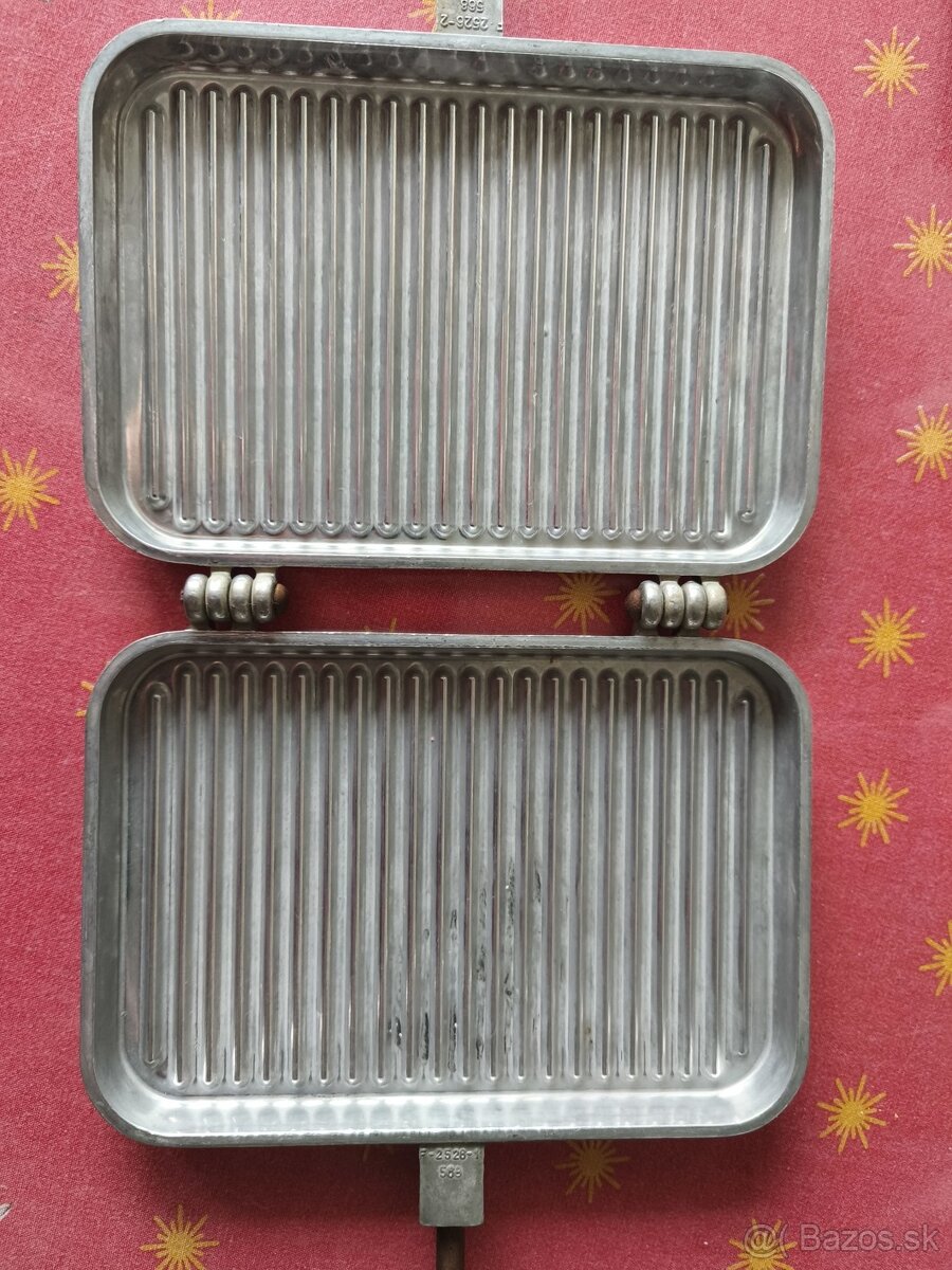Retro ručný gril - 2