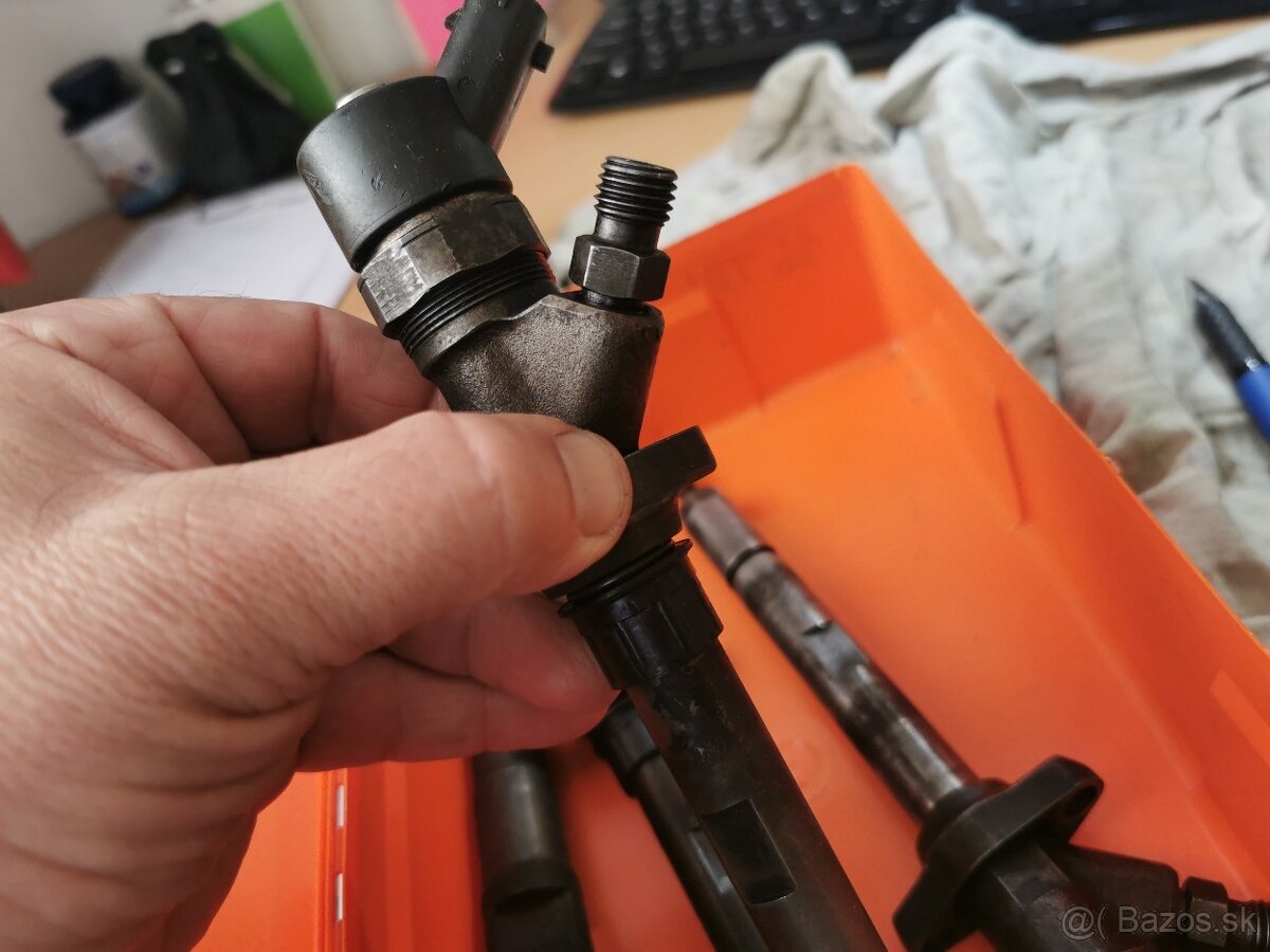 Vstrekovače 1.6 hdi 80kw 504389548 - 2