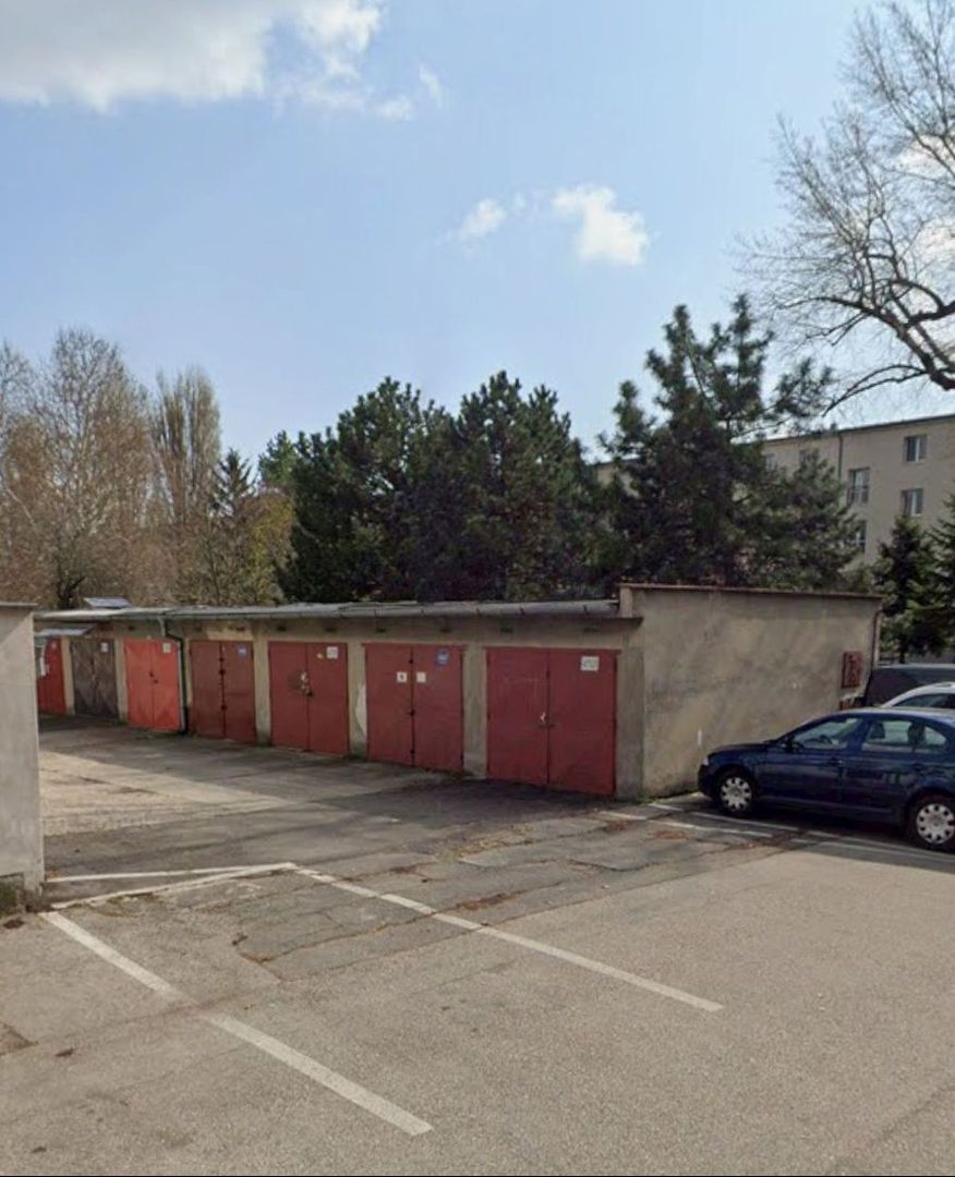 Lokalita Ružinov, haburská ul., murovaná garáž na predaj-17  - 2