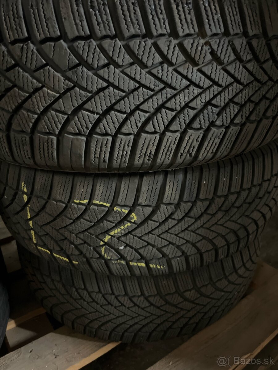 205/55 R16 Bridgestone zimne - 2