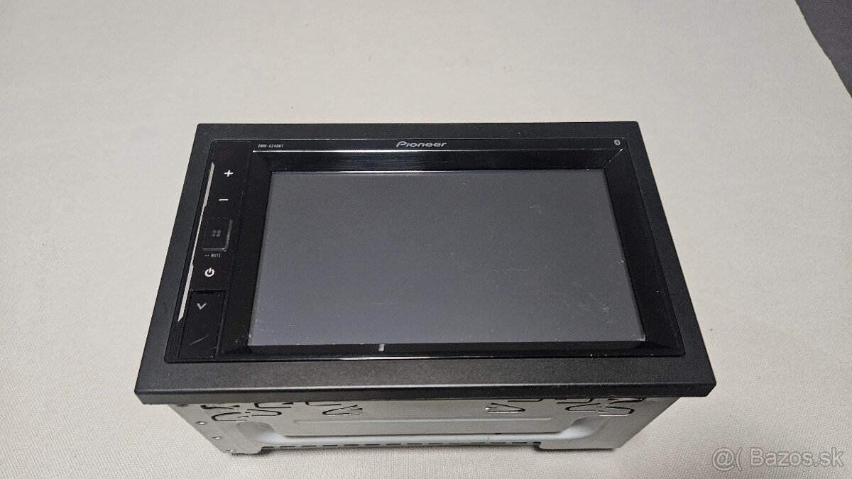 2DIN autorádio Pioneer DMH-A240BT - 2