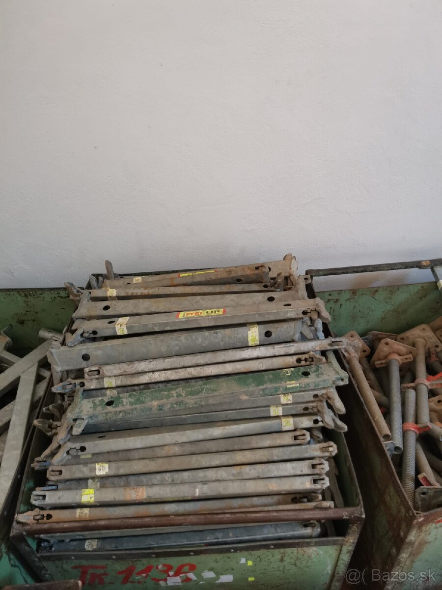 Predám lešenie Peri Up (modulové) - 2