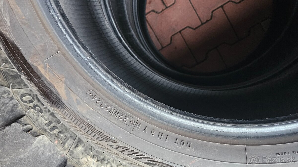Letne Toyo 235/50r20 - 2