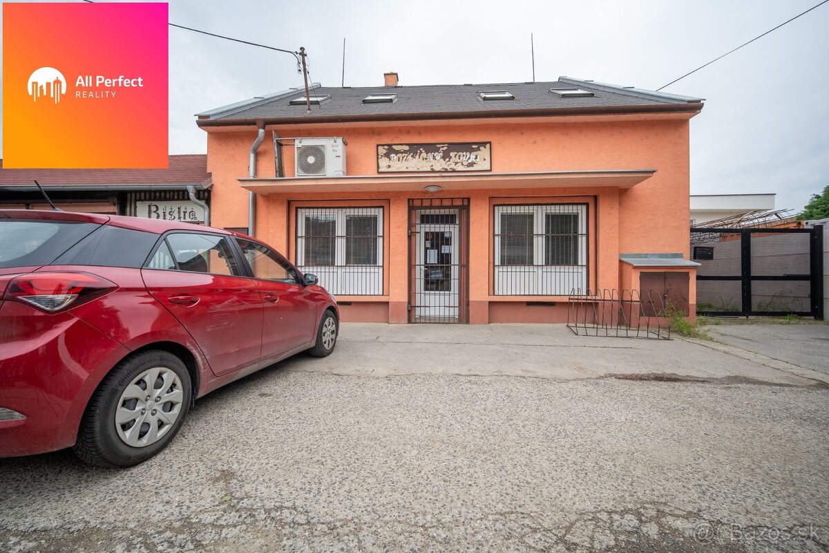 Polyfunkčný dom s obchodom a bytom na predaj - 2