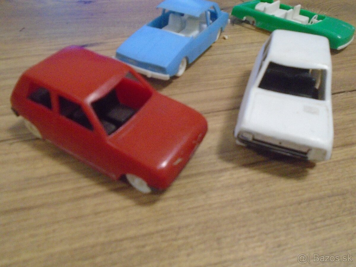 Staré hračky Autička Smer - 2