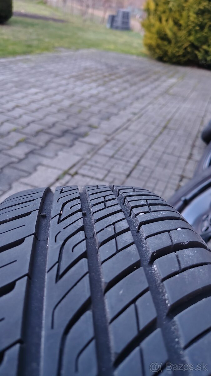 Letné gumy na diskoch 185x60 R14 - 2