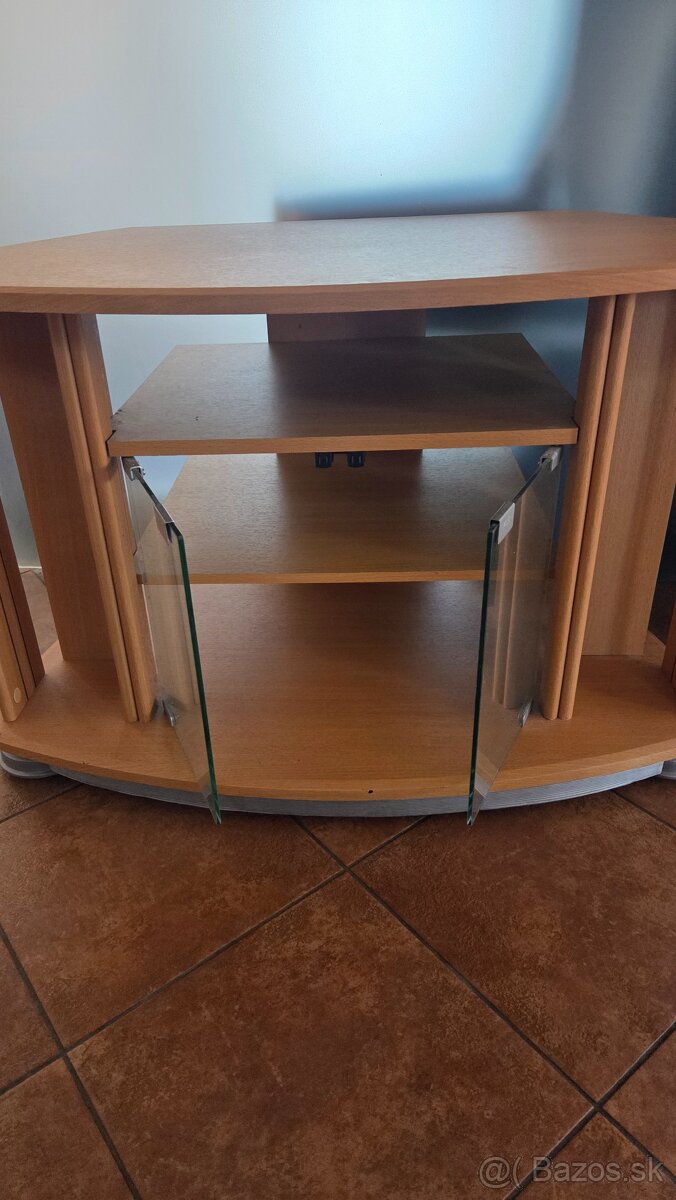 Stolík pod televizor - 2