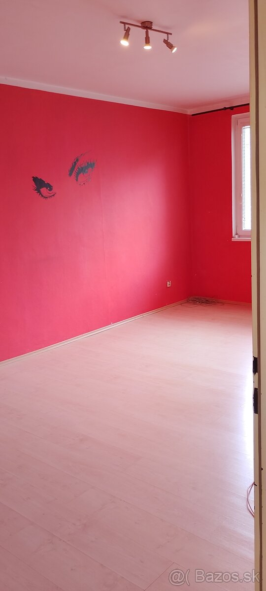 PREDAM 3izb 65m kpt.Nálepku - 2
