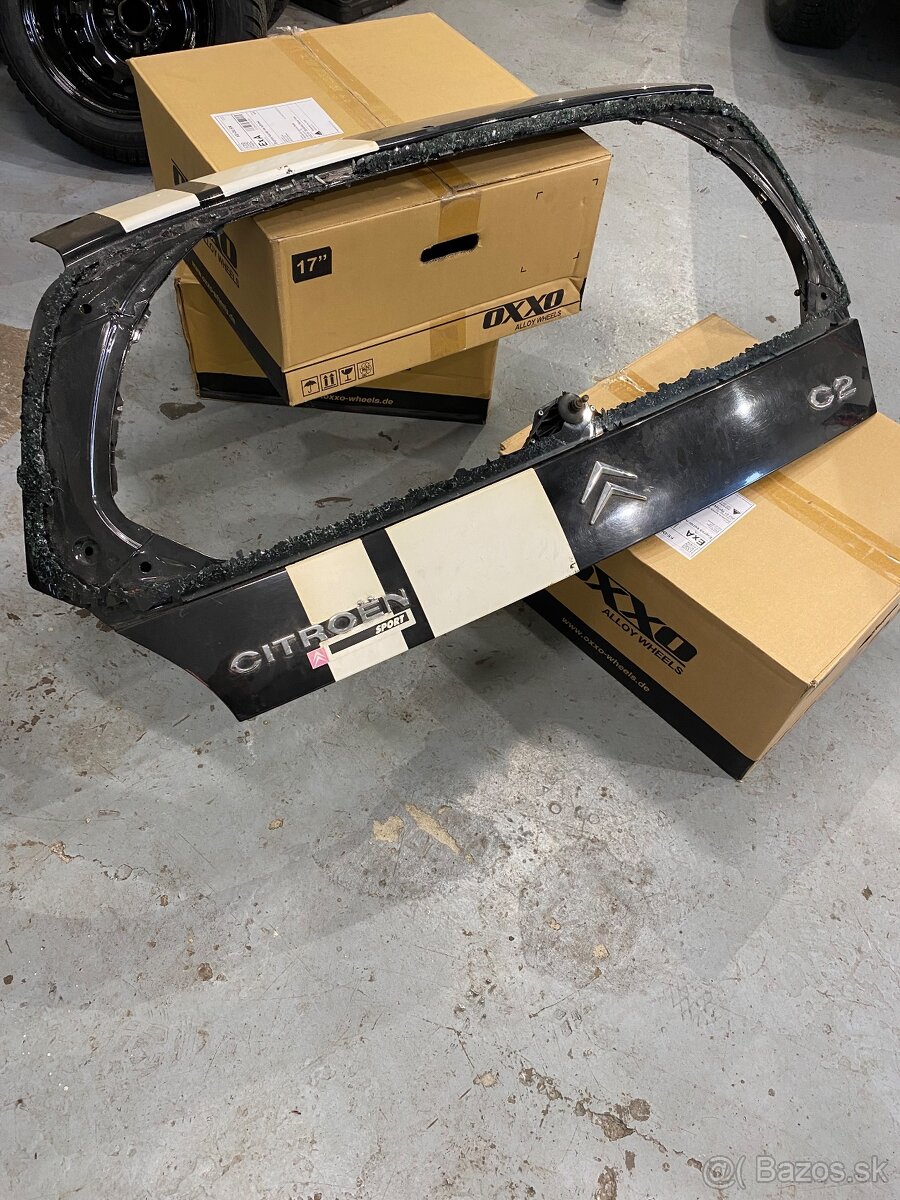 Predám zadný kufor/kapotu na Citroën C2 - 2