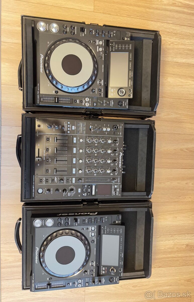 Pioneer cdj 2000nexus a Pioneer DJM-900 - 2