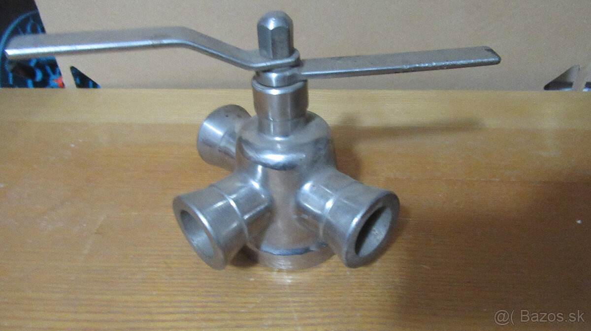trojcestny ventil - nerezový - 2